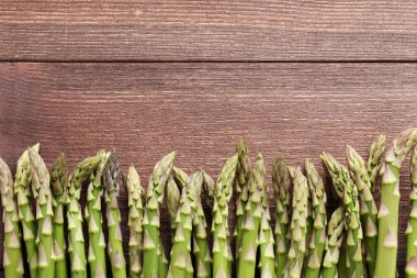 taze yeşil kuşkonmaz