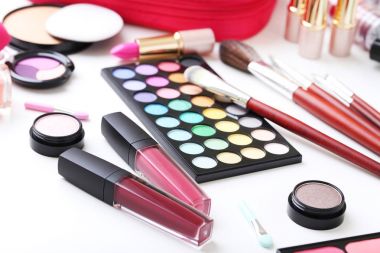 Farklı makyaj kozmetik