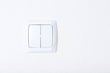 Çift ışık anahtarı 