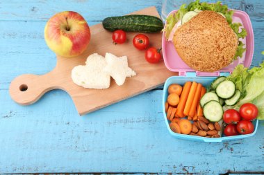 Okul yemeği kutuları