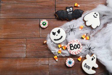 Taze Cadılar Bayramı gingerbread çerezleri 