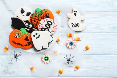 Taze Cadılar Bayramı gingerbread çerezleri 