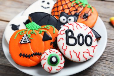 Taze Cadılar Bayramı gingerbread çerezleri 