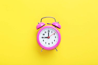 Pembe alarm saati