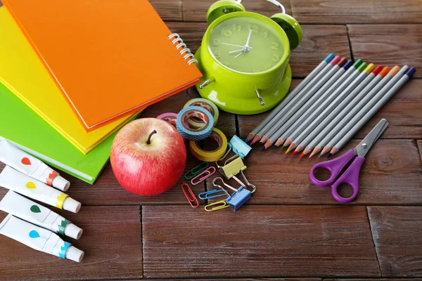 okul malzemeleri ayarlandı 