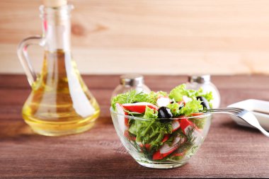 Yengeç sopa ile salata