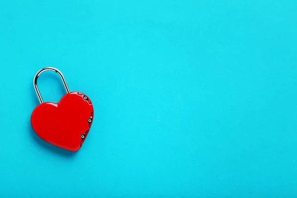 Heart shaped padlock — Stock Photo, Image