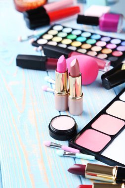 Makyaj kozmetik ve aksesuarları