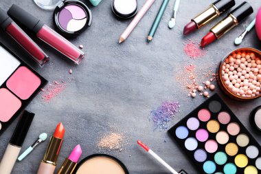 Makyaj kozmetik ve aksesuarları
