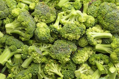 Taze ve olgun brokoli 