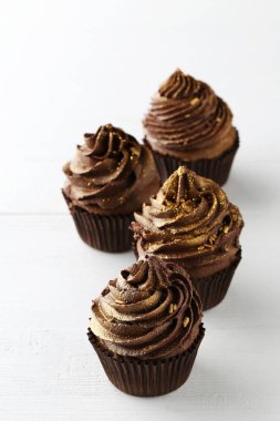 ile krem çikolata Cupcakes