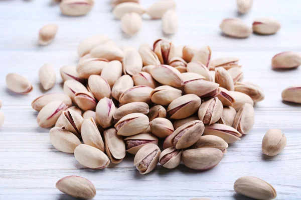 Pistachos verdes en conchas — Foto de Stock