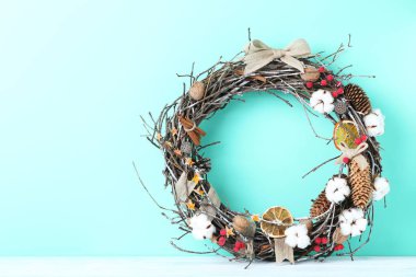 Noel süsleyici çelenk 