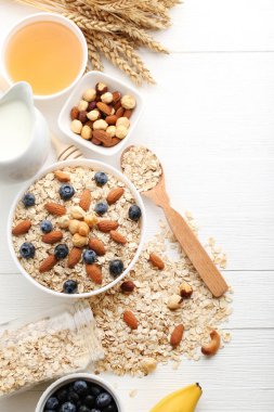 çilek ile yulaf gevreği