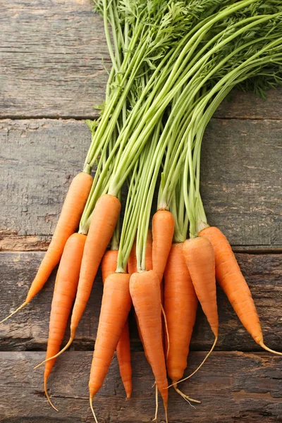 Fresh and ripe carrots — Stock Photo, Image