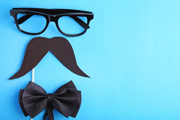 Pajarita bigote y gafas —  Fotos de Stock