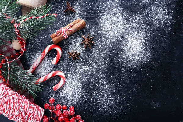 Tarçın ile Noel ağacı dalı 