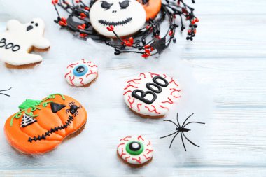 Taze Cadılar Bayramı gingerbread çerezleri