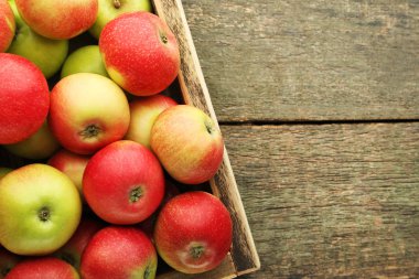 Olgun ve tatlı elma