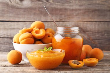 Kayısı reçeli cam kase 