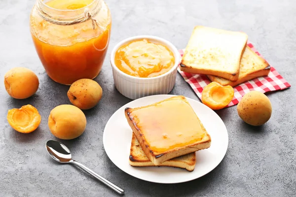 Tost kase kayısı reçeli 