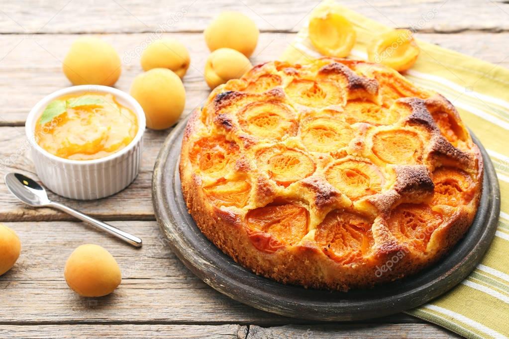 Apricot pie with fruits