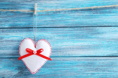 Noel dekorasyon ip üzerinde