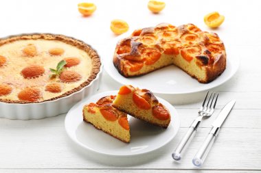 Meyve ile kayısı pasta