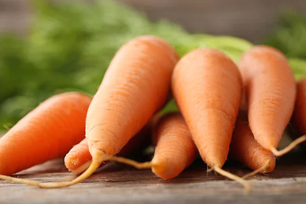 Cenouras frescas e maduras — Fotografia de Stock