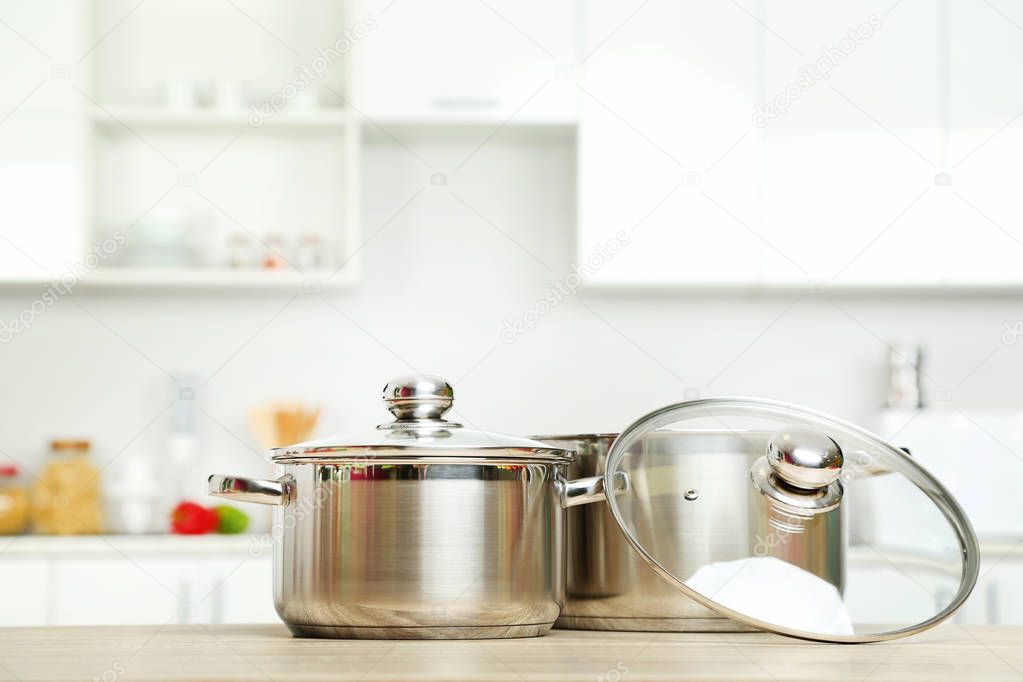 Stainless steel pots 