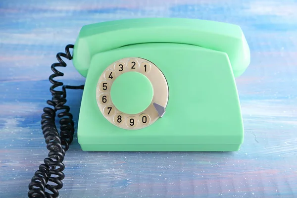 緑のレトロ電話 — ストック写真
