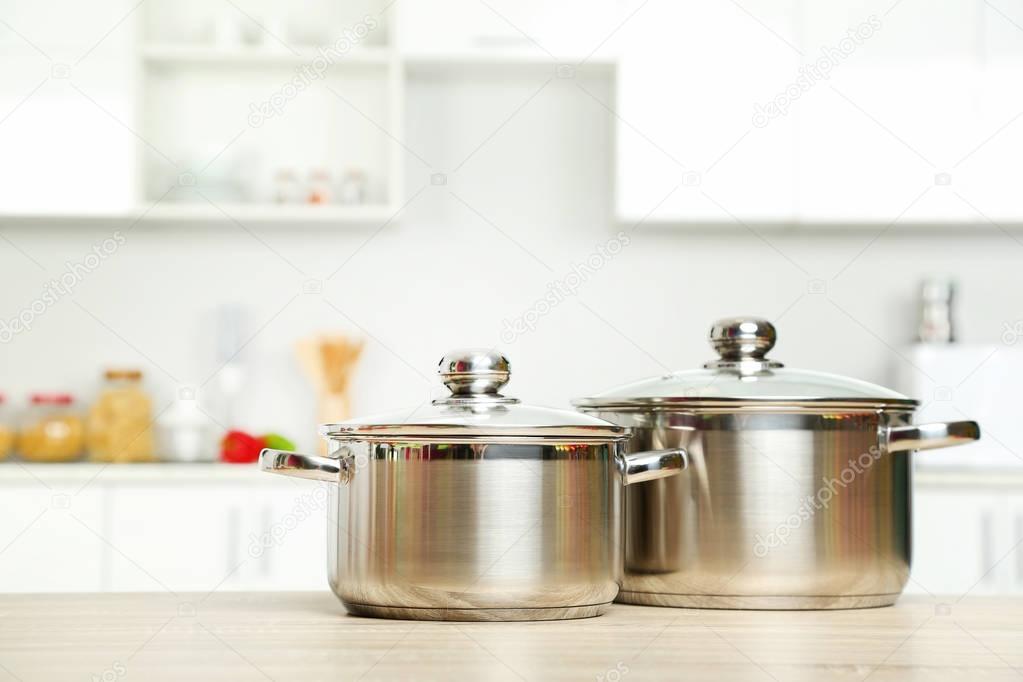 Stainless steel pots 