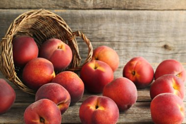 Tatlı nektarin meyve