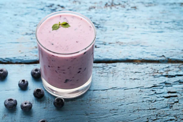 Taze blueberry smoothie cam