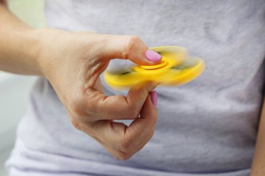   Spinner oyuncak kıpır