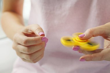   Spinner oyuncak kıpır