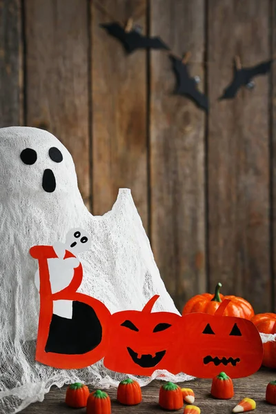 Callos de caramelo de Halloween con fantasma — Foto de Stock