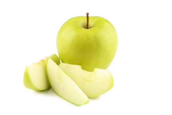 Manzanas verdes aisladas sobre fondo blanco —  Fotos de Stock