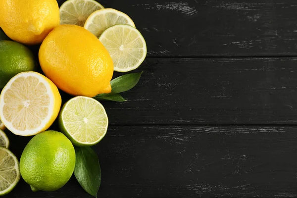 Zralé citrusy a citrony s listy — Stock fotografie