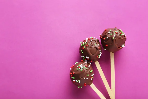 Pastel de chocolate estallido —  Fotos de Stock