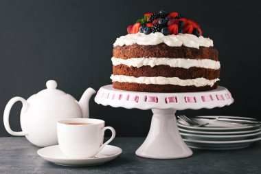 Lezzetli çikolatalı bisküvi kek 