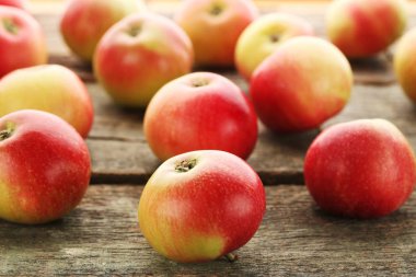 Olgun ve tatlı elma  