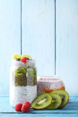 Chia pudingi çilek ile  