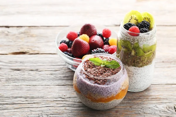 Chia pudingi çilek ile  