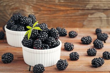 Kase olgun böğürtlen 