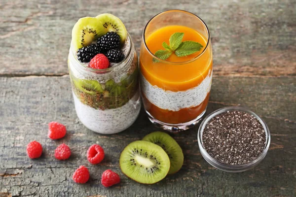 Chia pudingi çilek ile 