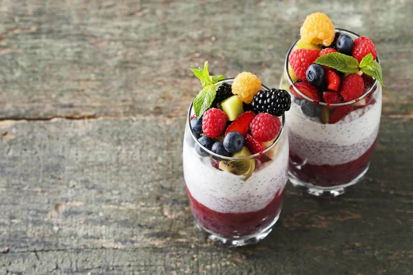 Chia pudding with berries — Stock Photo, Image