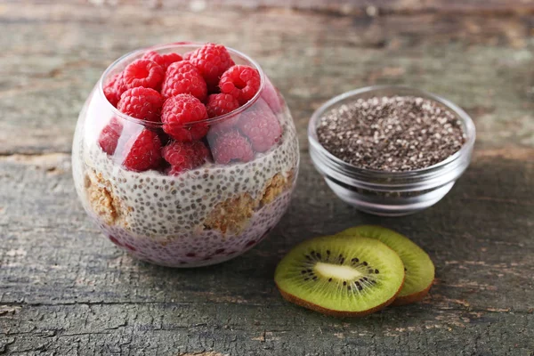 Chia pudding met bessen — Stockfoto