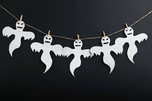 Halloween ghosts hanging — Stock Photo, Image