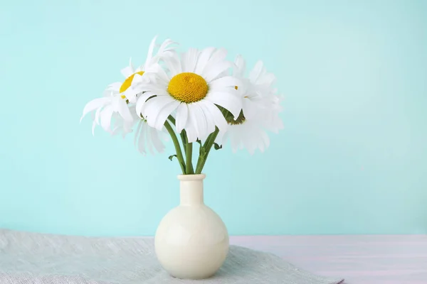 Kytice heřmánku květiny — Stock fotografie